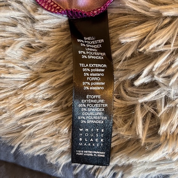 NWT Off-The-Shoulder Floral Printed Top - Picture 7 of 7